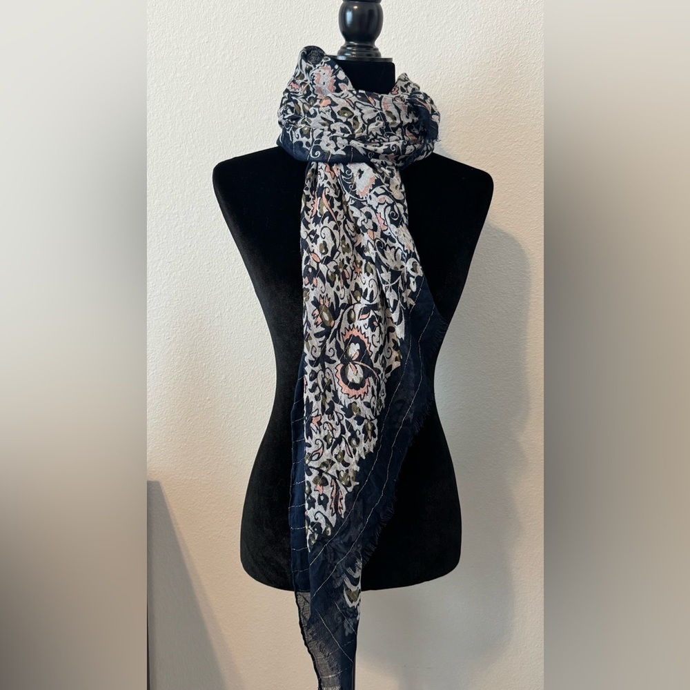 LOFT Floral Scarf Navy Blue Pink Lightweight
Scarf